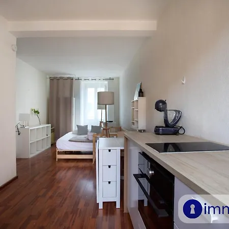Acropolis Neighbourhood Apartment